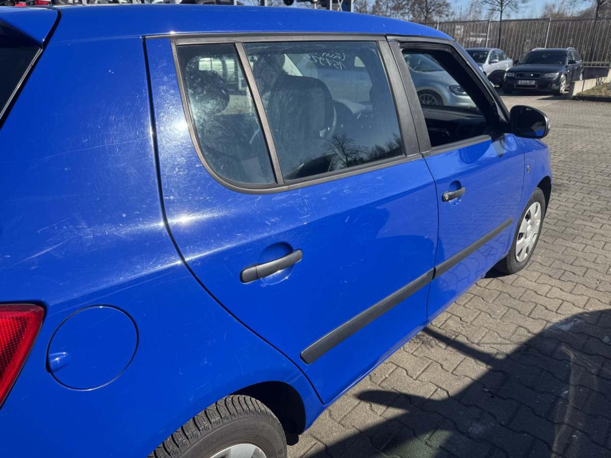Skoda Fabia 2 5J original T&uuml;r hinten rechts LF5K Dynamic Blue Flie&szlig;heck Rohbau Bj.2009